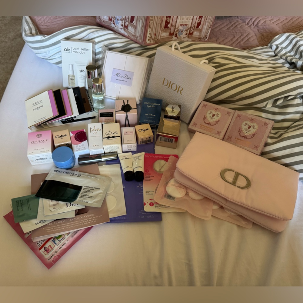 Skincare and Makeup Samples